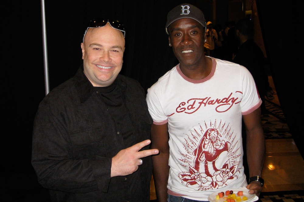 Bryant and Activist Don Cheadle taking a break and having some food.